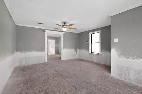 Living - 712 E Peach St, Angleton, TX 77515 photo 4 of 7