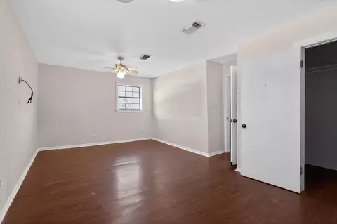 Bedroom - 712 E Peach St, Angleton, TX 77515 photo 10 of 13