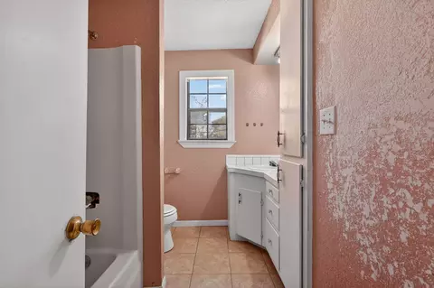 Bath - 712 E Peach St, Angleton, TX 77515 photo 1 of 4