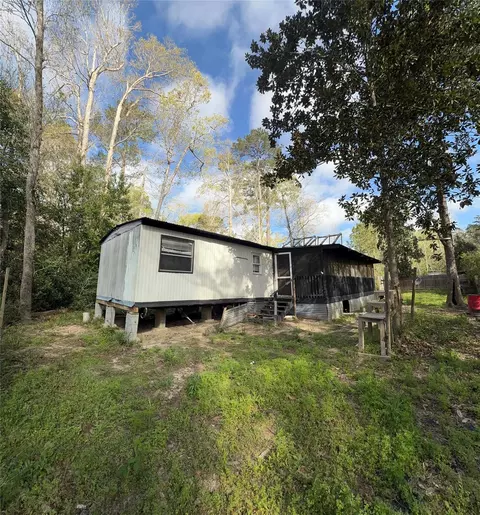 504 Bob Wills Rd, Livingston, TX 77351