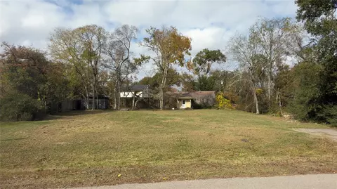 16510 Wilderness Rd, Cypress, TX 77429