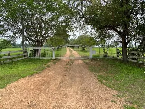 17139 Cr 319, Navasota, TX 77868