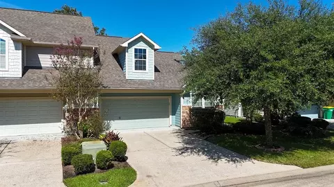 2808 Sand Dune Dr, Seabrook, TX 77586
