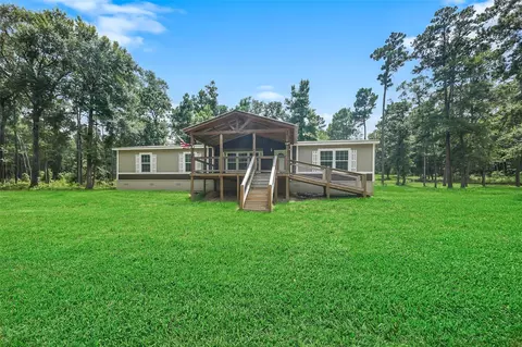 577 Winding River Rd, Oakhurst, TX 77359