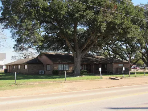 2119 Woods Rd, Brookshire, TX 77423