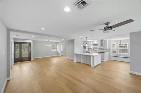 10306 Metronome Dr, Houston, TX 77043