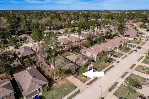 View/Area - 2068 Lost Timbers Dr, Conroe, TX 77304 photo 3 of 5