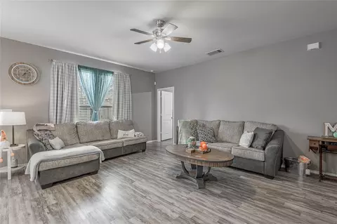 Living - 2068 Lost Timbers Dr, Conroe, TX 77304 photo 1 of 1