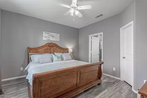 Bedroom - 2068 Lost Timbers Dr, Conroe, TX 77304 photo 2 of 3