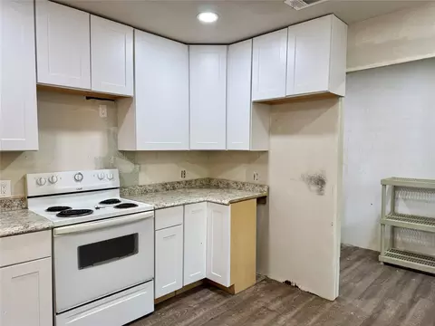 Kitchen - 1380 Cardinal Ln, Trinity, TX 75862 photo 1 of 2