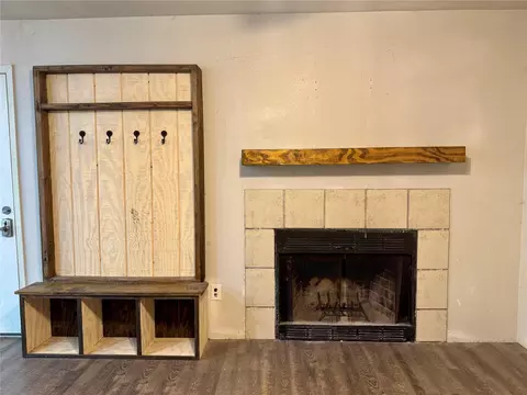 Living - 1380 Cardinal Ln, Trinity, TX 75862 photo 4 of 4