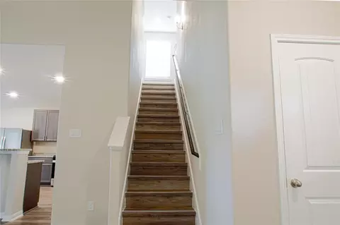 Entry Way - 17624 Cedar Crest Dr, Conroe, TX 77306 photo 3 of 6
