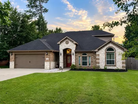 615 Weisinger Dr, Magnolia, TX 77354