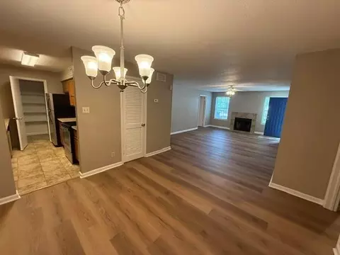 9700 Leawood Blvd #1704, Houston, TX 77099