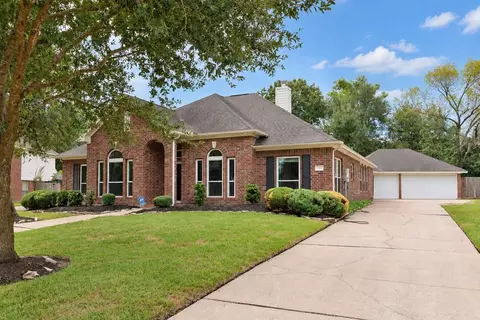 304 Melodywood Dr, Friendswood, TX 77546