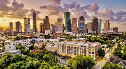 1722 Washington Ave #D, Houston, TX 77007