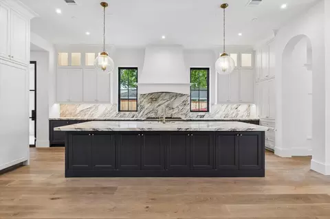 8412 Lofland Dr, Houston, TX 77055