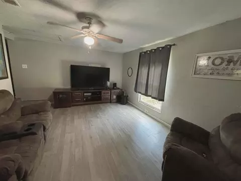 16887 Main St, Splendora, TX 77372 photo 5