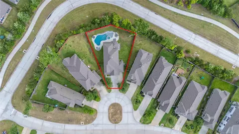 527 Chestnut Reef Ct, Conroe, TX 77304