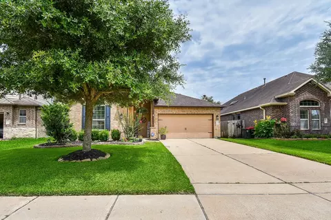 11322 Lantana Reach Dr, Richmond, TX 77406