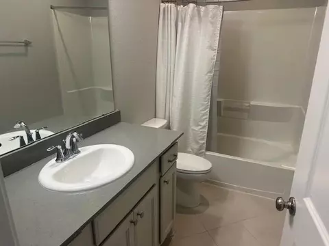 Bath - 2332 Hagerman Rd, Conroe, TX 77384 photo 7 of 7