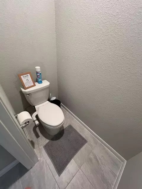 Bath - 2332 Hagerman Rd, Conroe, TX 77384 photo 3 of 7