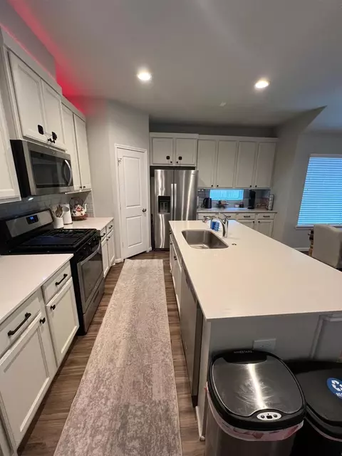 Kitchen - 2332 Hagerman Rd, Conroe, TX 77384 photo 2 of 2