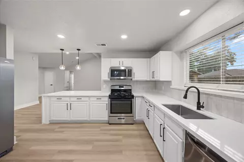 Kitchen - 2723 Goldspring Ln, Spring, TX 77373 photo 3 of 4