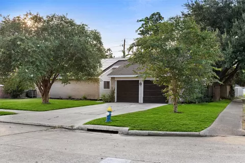 Exterior - 2723 Goldspring Ln, Spring, TX 77373 photo 7 of 7
