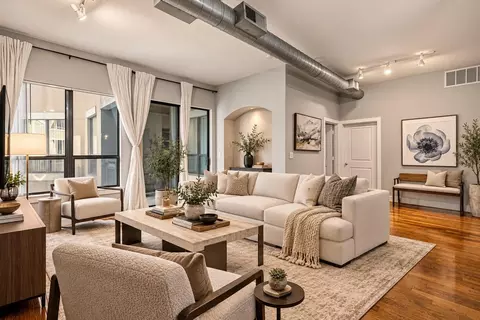 1901 Post Oak Blvd #3601, Houston, TX 77056