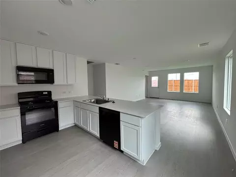 Kitchen - 521 Falling Cave Dr, Willis, TX 77378 photo 1 of 5