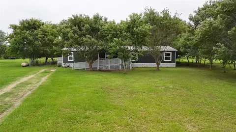 1875 Kayleen Ln, Sealy, TX 77474