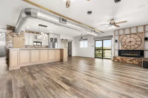 18809 Egret Bay Blvd #321, Houston, TX 77058