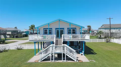 4219 Liberty Dr, Galveston, TX 77554