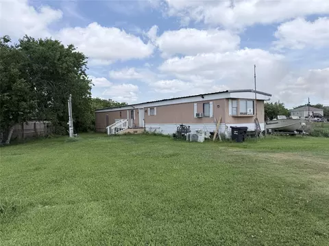 2535 Bastrop, Angleton, TX 77515