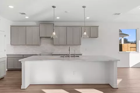 4113 Sterling Springs Ln, League City, TX 77573