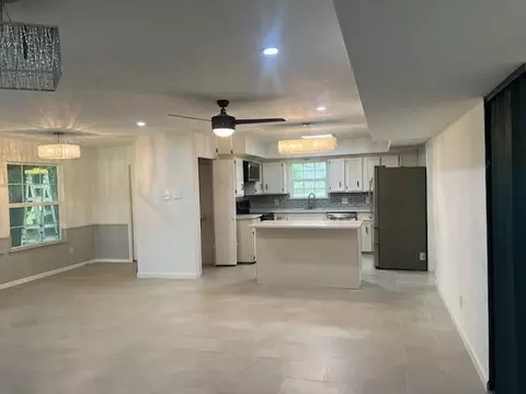Living - 89 Coral Gables, Trinity, TX 75862 photo 1 of 2