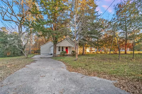 1450 Highway 30 E, Huntsville, TX 77320