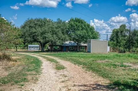Exterior - 5802 Fm 50, Brenham, TX 77833 photo 4 of 7