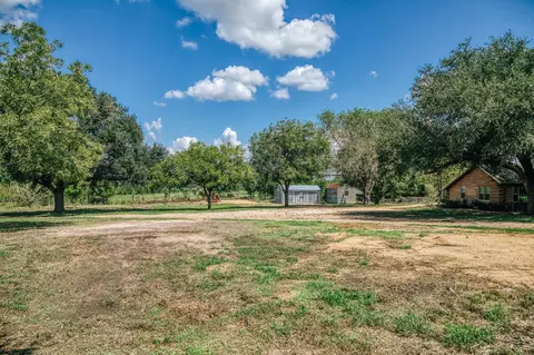 Exterior - 5802 Fm 50, Brenham, TX 77833 photo 5 of 7