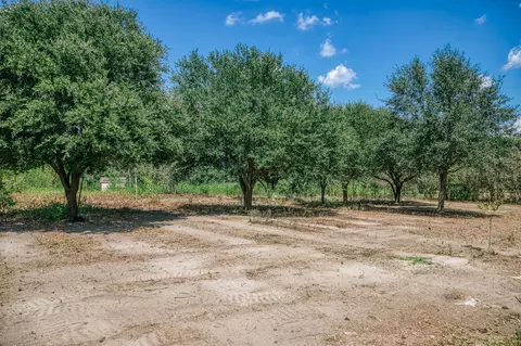 Exterior - 5802 Fm 50, Brenham, TX 77833 photo 3 of 7