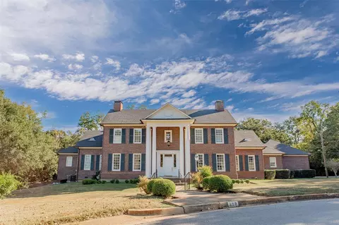 408 E Jolly St, Palestine, TX 75801