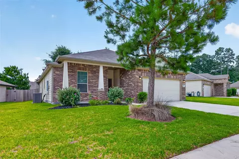 Exterior - 4429 Longleaf Timbers Ct, Conroe, TX 77304 photo 3 of 12
