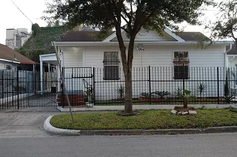 3804 Garrow St, Houston, TX 77003