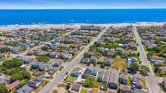 1802 Ursuline St, Galveston, TX 77550