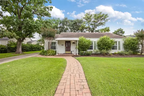 3836 Gramercy St, Houston, TX 77025