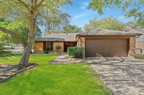 Exterior - 22018 Silver Lode Dr, Katy, TX 77450 photo 2 of 3