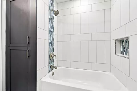 Bath - 25514 Fairbrook Ln, Spring, TX 77373 photo 5 of 5