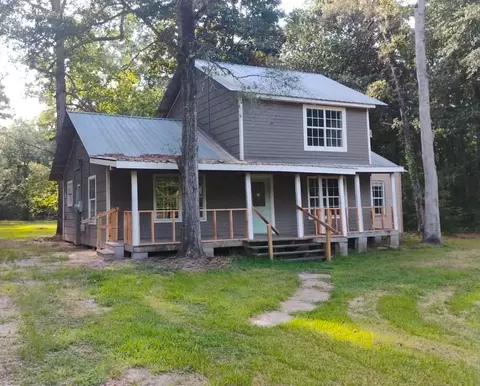 2361 Eastwood Dr, Saratoga, TX 77585