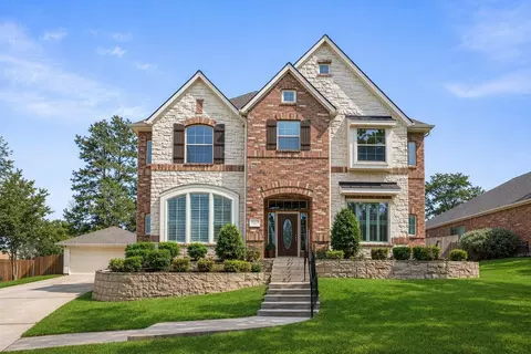 2153 Summit Mist Dr, Conroe, TX 77304